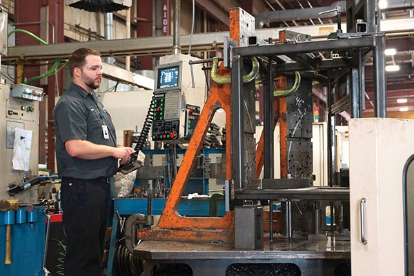 HIROTEC’s SCRUM pilot project began with eight CNC-based machines at the company’s Detroit facility.